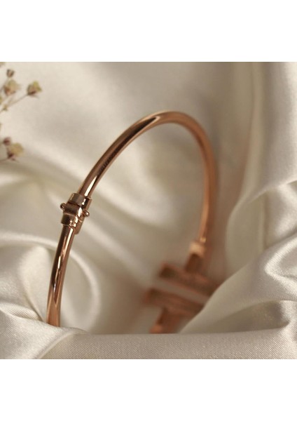 Tffny Model Rose Gold Kaplama Gümüş Kelepçe