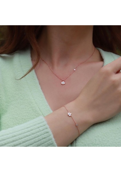 Yaprak Figürlü Zirkon Taşlı Mine Işli Rose Gold Kaplama Takım