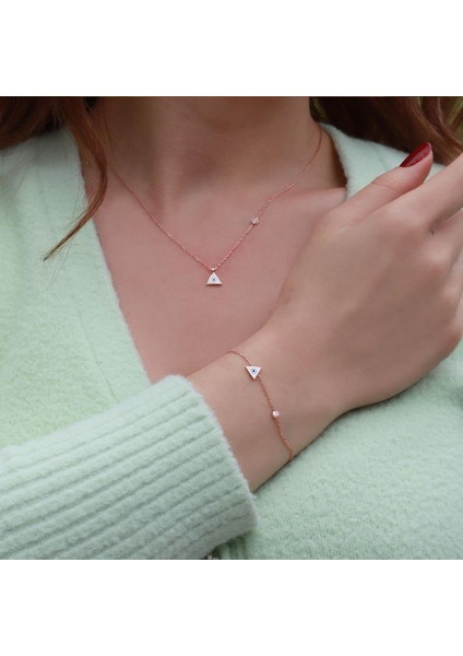 Üçgen Figürlü Zirkon Taşlı Mine Işli Rose Gold Kaplama Gümüş Set