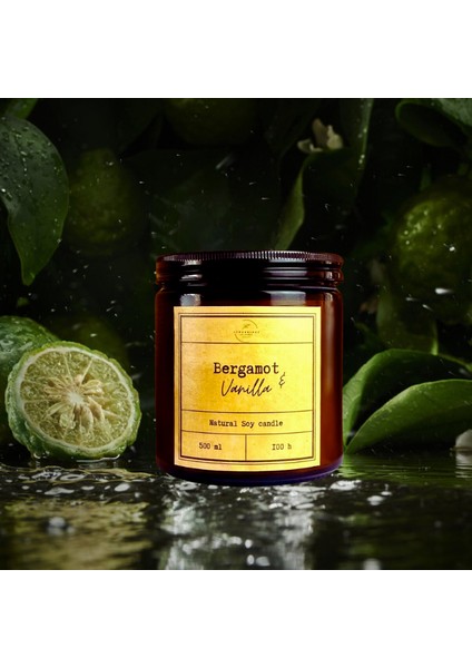 Yılbaşı Özel Hediyelik: Bergamot & Vanilla Kokulu Büyük Mum, Ürün Özellikleri: Koku: Ferahlatıcı Bergamot ve Sıcak Vanilya Esansı Malzeme: %100 Doğal Vegan Soya Wax Ağırlık: 340 gr