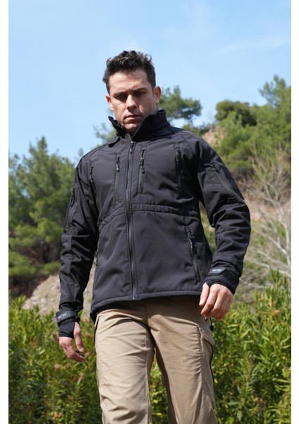 11 Cepli Siyah Softshell Soğuk Geçirmez Mont