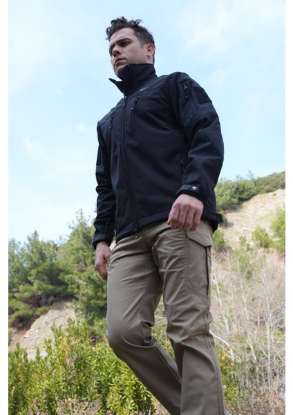 11 Cepli Siyah Softshell Soğuk Geçirmez Mont fiyatları