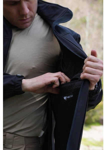 11 Cepli Siyah Softshell Soğuk Geçirmez Mont modelleri