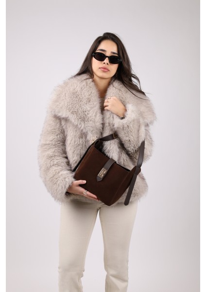 Gold Kilit Detay Aksesuarlı Ayarlanabilir Kilit Askılı El Kol ve Omuz Çantası indirimleri