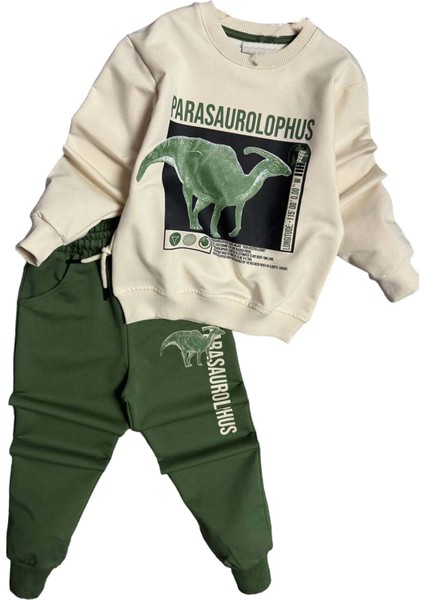 Erkek Çocuk Üzerinde Parasaurolophus Figürlü ve Yazı Baskılı Yeşil Eşofman Takım fırsatları