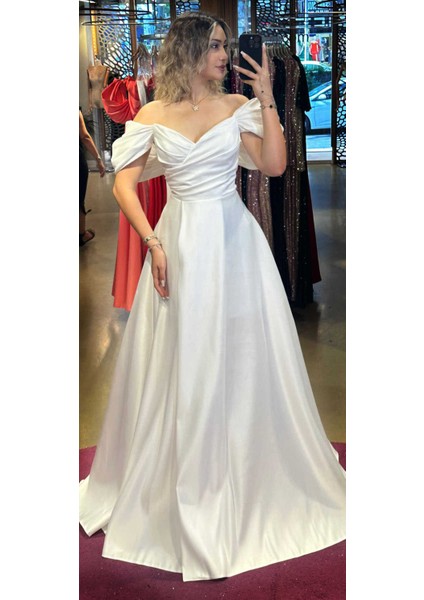 Beyaz Düşük Kollu Anvelop Yırtmaçlı Kloş Etekli Saten Uzun Abiye Elbise 7568