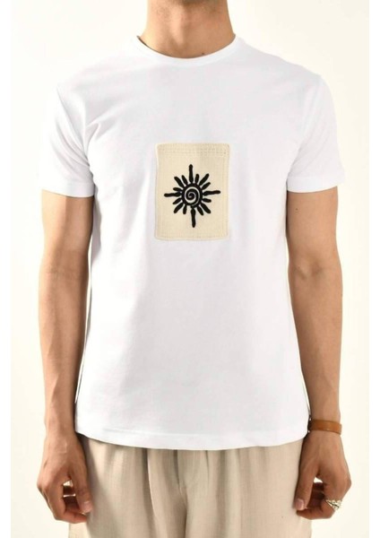 Işleme Detaylı Bisiklet Yaka T-Shirt fiyatları