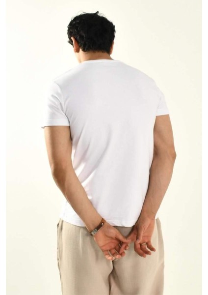 Işleme Detaylı Bisiklet Yaka T-Shirt indirimleri