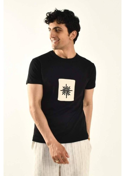 Bebe Mavisi Işleme Detaylı Bisiklet Yaka T-Shirt