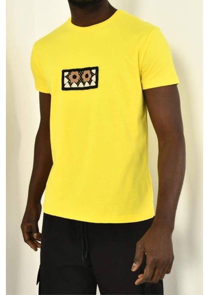 Çiçekli Örgü Detay Bisiklet Yaka Tshirt fiyatları