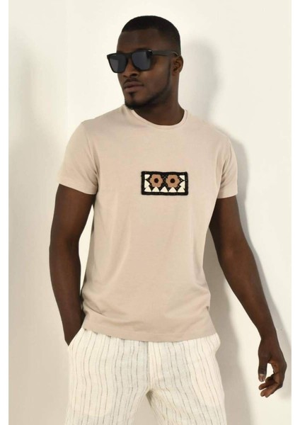 Çiçekli Örgü Detay Bisiklet Yaka Tshirt