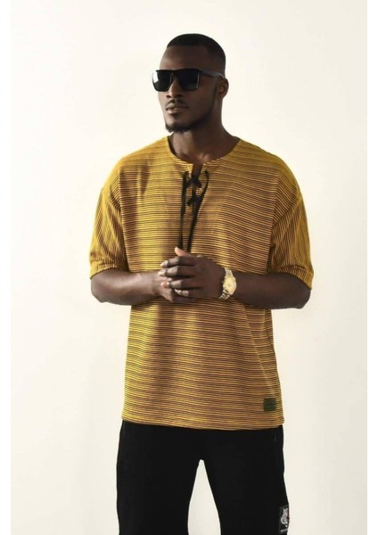 Bağcıklı Yaka Detaylı Oversize Tshirt