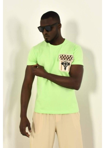 Örgülü Cep Detay Bisiklet Yaka T-Shirt