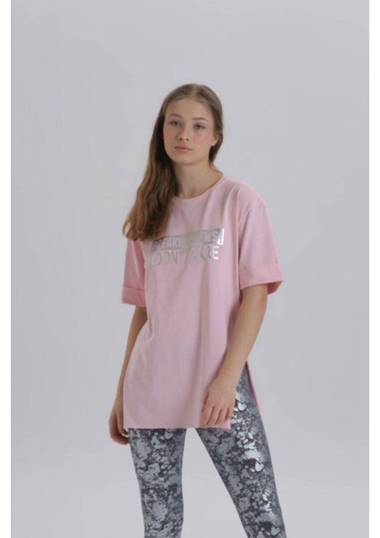 Kadın Breaking News Baskı Yandan Yırtmaçlı Bisiklet Yaka Örme T-Shirt