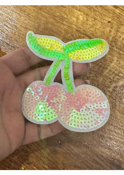 Ütü Ile Yapışan Payetli Pembe Kiraz Arma Dikiş Aplike 10X8 cm
