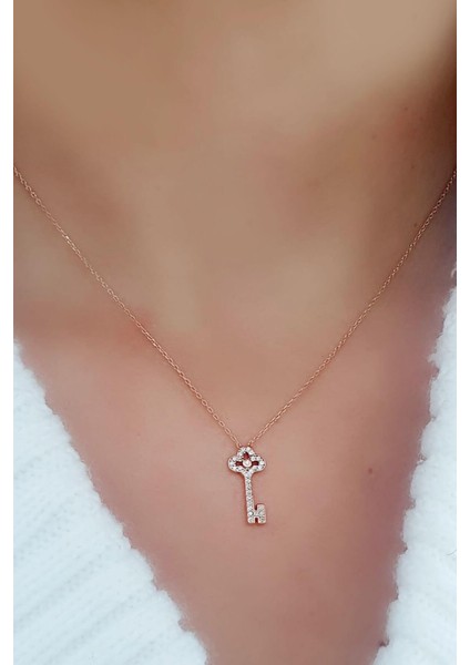 Zirkon Taşlı 925 Ayar Gümüş Rose Anahtar Kolye fırsatları