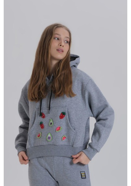 Gri Meyve Aksesuarlı Kapüşonlu Üç Iplik Kadın Sweatshirt