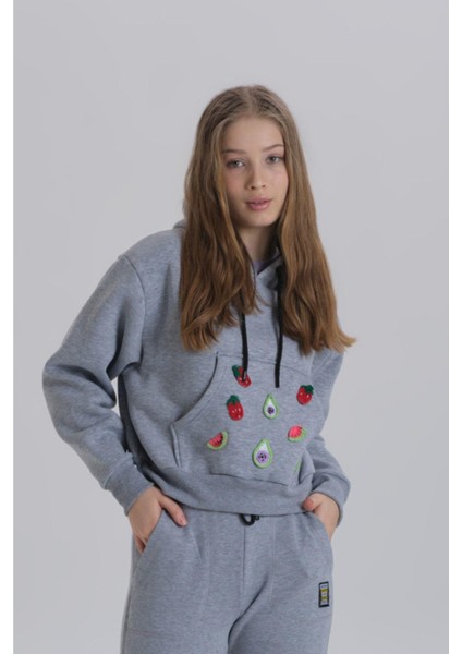Gri Meyve Aksesuarlı Kapüşonlu Üç Iplik Kadın Sweatshirt fiyatları