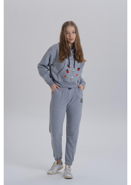 Gri Meyve Aksesuarlı Kapüşonlu Üç Iplik Kadın Sweatshirt modelleri