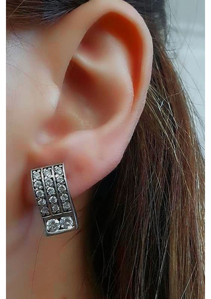 Zirkon taşlı 925 ayar gümüş küpe