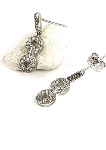 Pırlanta Işıltısında zirkon taşlı gümüş sallantılı küpe