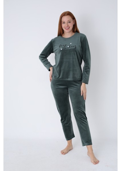 Kadife Yazı Detaylı Pijama Takımı fiyatları