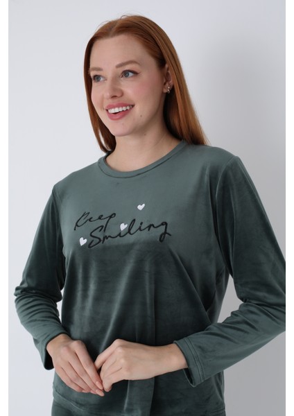 Kadife Yazı Detaylı Pijama Takımı fırsatları