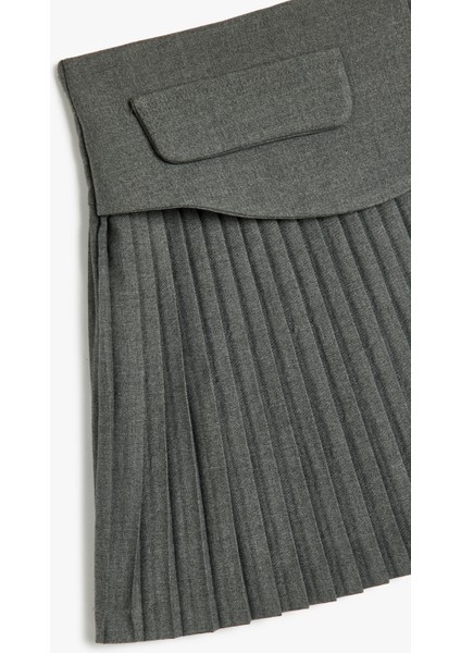 Pileli Etek Kapaklı Tek Cepli fiyatları