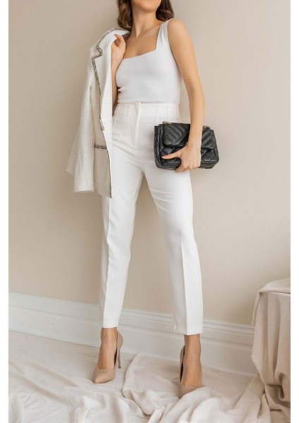 Kadın Yüksek Bel Pensli Havuç Kumaş Pantolon - Beyaz