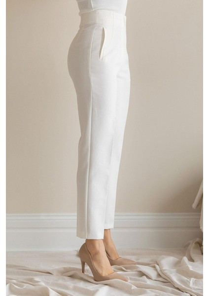 Kadın Yüksek Bel Pensli Havuç Kumaş Pantolon - Beyaz modelleri