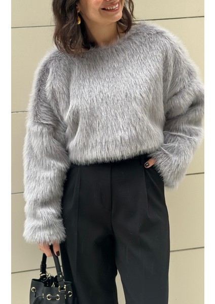 Kadın Gri Crop Kürk Kazak modelleri