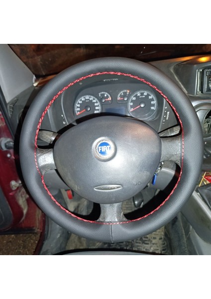Dikişli Direksiyon Kılıfı Siyah Deri Kırmızı Dikişli Fıat Doblo Için modelleri