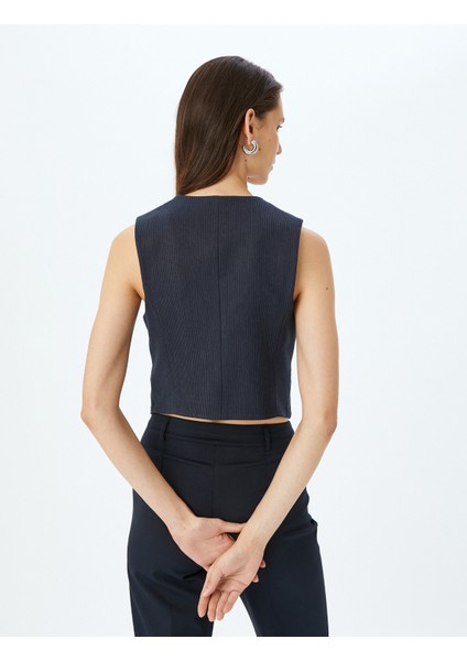 Düğme Detaylı V Yaka Blazer Yelek fırsatları