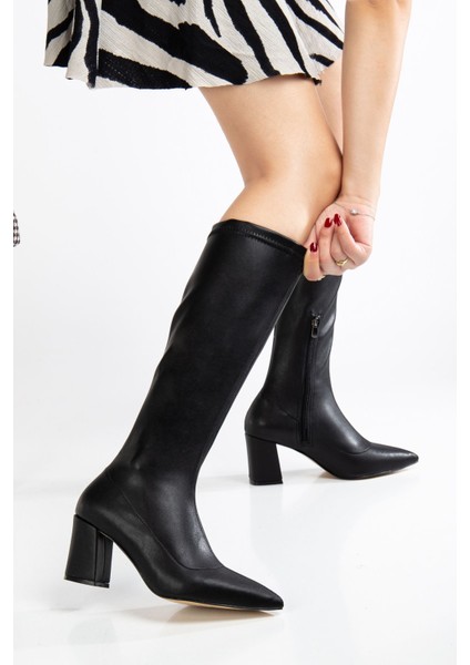 Sezar Kadın Siyah Cilt Kalın Topuklu Fermuarlı Çizme