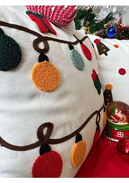 Yilbasina Özel HO HO HO ve Lambalı Dekoratif Punch Kırlent Yastık Kılıfı - 2 ADET