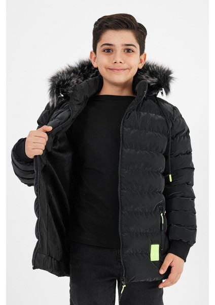 Siyah Erkek Çocuk Çıkartılabilir Kapüşonlu Şişme Deri Karışımlı Kumaş Mont&kaban