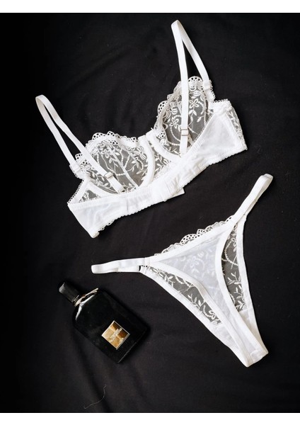 Dantelli Tül Çiçek Desenli Brode Nakışlı Sütyen Külot Takımı Altan Balenli fırsatları