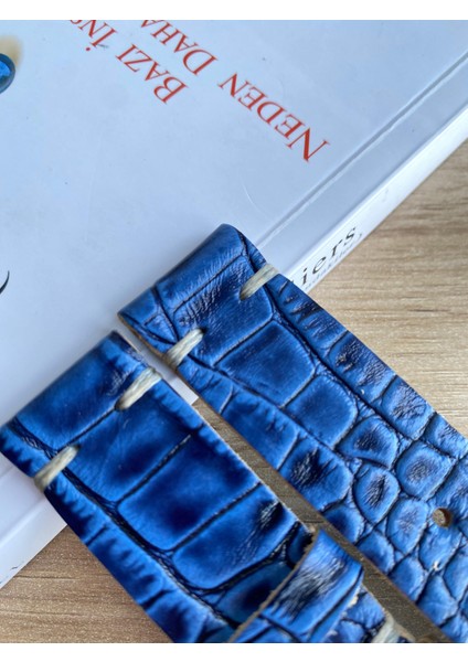 El Dikişi Lacivert Croco Desen Gerçek Deri Saat Kordonu. Hakiki Deri. 18,20,22,24,26MM. Genişlikseçenekleri.
