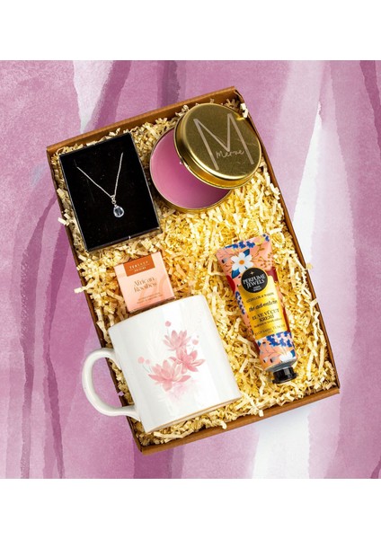 Kişiye Özel Damla Hediye Seti- Damla Kolye - Seramik Kupa - Eyüp Sabri Tuncer El Kremi - Müslin Çay - Metal Mum