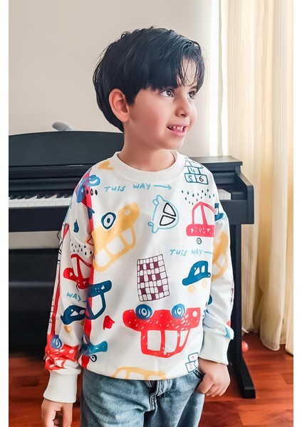 Araçlar Desenli Renkli Erkek Çocuk Uzun Kollu Sweatshırt fiyatları