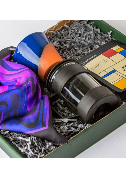 Mor Desenli Fular - Sırlı Toprak Kahve-Çay Fincanı - French Press 350 ml - Mimosa Filtre Kahve 50 gr Hediye Seti fiyatları