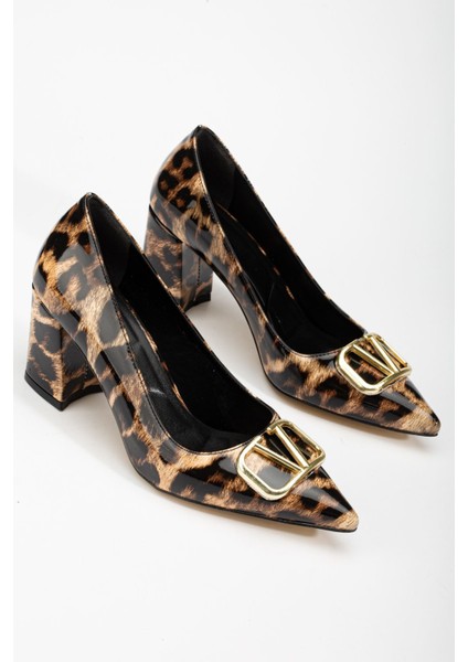 Lisse Leopar Rugan Toka Detaylı Kalın Topuklu Ayakkabı