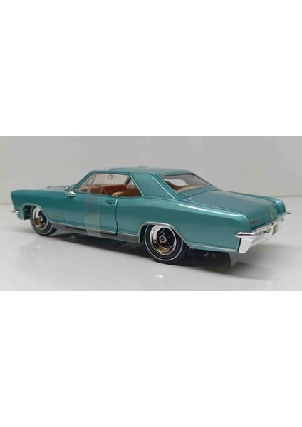 1:26 Ölçek Buick Riviera( Diecast Metal Model) fırsatları