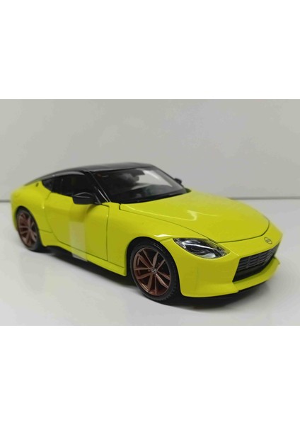 1:24 Ölçek 2023 Nissan Z /// Diecast Metal Araba)