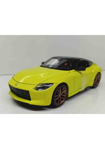 1:24 Ölçek 2023 Nissan Z /// Diecast Metal Araba)