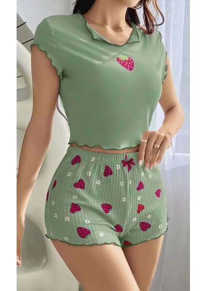 Yeşil Çilek Desenli Kısa Kol Saten Kadın Şortlu 2'li Pijama Gecelik Takımı