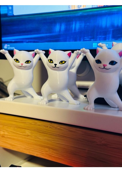 Mıknatıslı Kedi Figürlü Kulaklık Tutucu – Şıklık ve Fonksiyonellik Bir Arada!