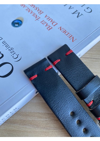 El Dikişi Düz Siyah Kırmızı Dikiş Gerçek Deri Saat Kordonu. Hakiki Deri. 18,20,22,24,26MM.
