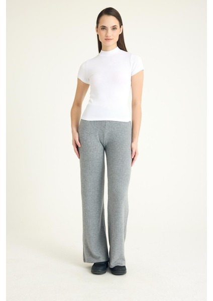 Dik Yaka Kısa Kollu Kaşkorse Tişört