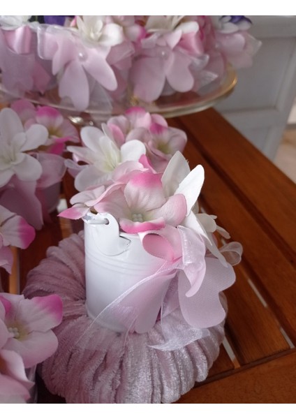 Dekoratif Yapay Bahar Çiçekleri ile Süslü Mini Metal Kova, 10 Adet modelleri